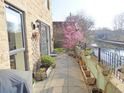 Semi-detached house to rent in Owens Quay, Bingley BD16
