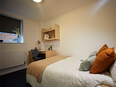 Studio to rent in Cambridge House, Manchester, #880247 M15