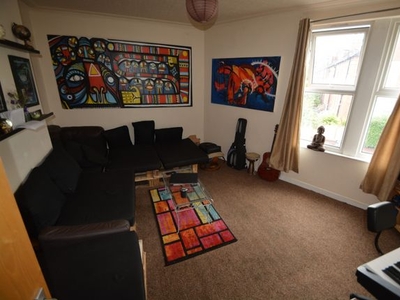 Terraced house to rent in Beechwood Crescent, Leeds LS4