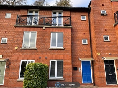 Terraced house to rent in Egerton Street, Liverpool L8