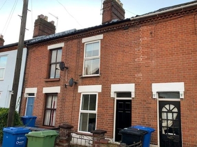 Terraced house to rent in Heath Road, Norwich NR3