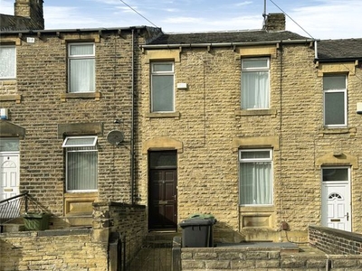 Terraced house to rent in Malvern Road, Newsome, Huddersfield HD4