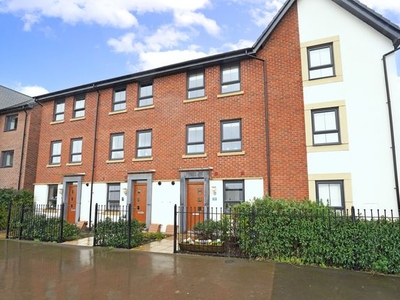 Town house for sale in Tay Road, Lubbesthorpe, Leicester, Leicestershire LE19