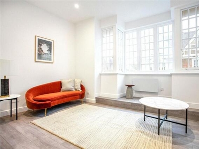 1 Bedroom Apartment For Sale In West Street, Reigate
