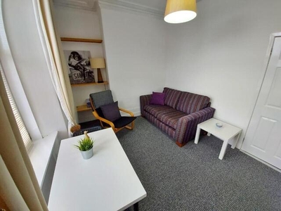 1 Bedroom Flat For Rent In The City Centre, Aberdeen