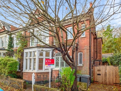 1 bedroom Flat for sale in Muswell Hill Road, Muswell Hill N10