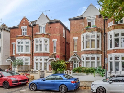 1 bedroom Flat for sale in Whittingstall Road, Fulham SW6