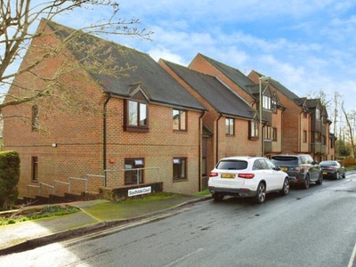 2 Bedroom Apartment Eastleigh Hampshire
