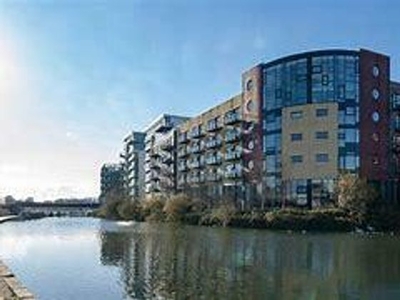 2 bedroom apartment for sale Bow, Fish Island, Hackney Wick, E3 2LX
