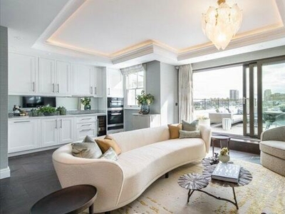 2 Bedroom Flat For Rent In Kensington, London