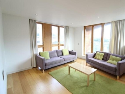 2 Bedroom Flat For Rent In West Yorkshire, Uk
