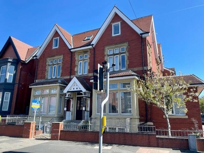 2 Bedroom Flat For Sale In Blackpool, Lancashire