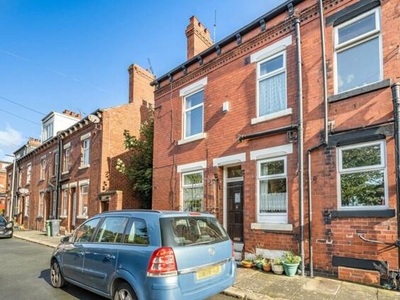2 Bedroom Terraced House For Sale In Kirkstall