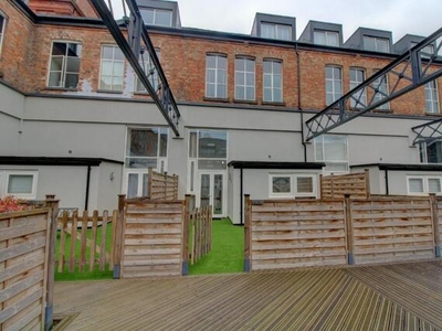 2 Bedroom Town House For Sale In Aylestone, Leicester