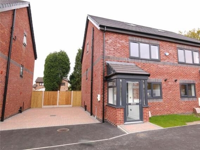 3 Bedroom Semi-detached House For Sale In St Annes Road, Denton