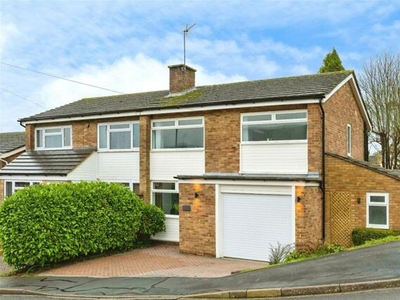 3 Bedroom Semi-detached House For Sale In Waterlooville, Hampshire