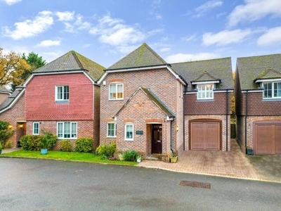 4 Bedroom Detached House For Sale In Newbury, Hampshire