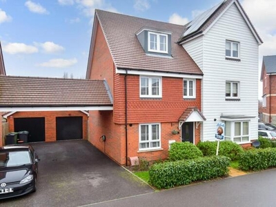 4 Bedroom Semi-detached House For Sale In Maidstone