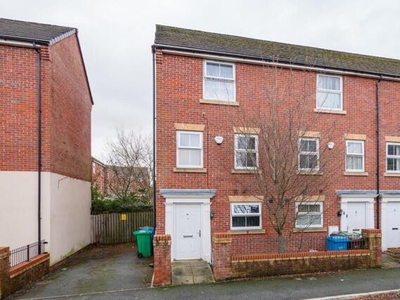 4 Bedroom Town House For Sale In Manchester