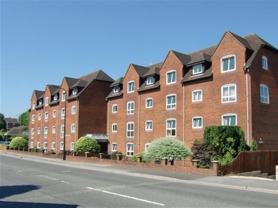 40 Regal Court, Weymouth Street, Warminster, Wiltshire 1 bedroom to let