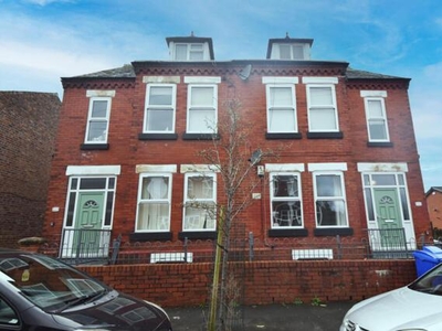 6 Bedroom Shared Living/roommate Flixton Trafford