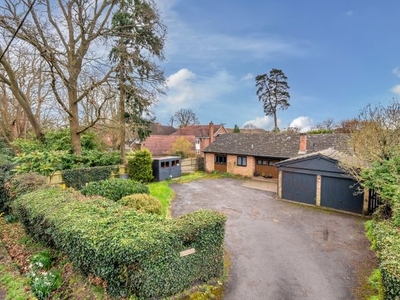 Bungalow for sale in Stoke Row Road, Peppard Common, Henley-On-Thames, Oxfordshire RG9