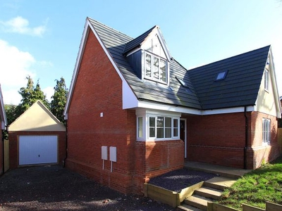 Detached bungalow to rent in Aldwyck Drive, Wolverhampton WV3