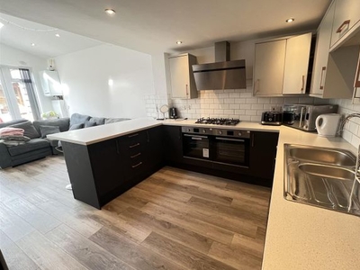 End terrace house to rent in Humber Avenue, Coventry CV1