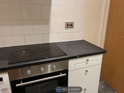 End terrace house to rent in Marley Street, Leeds LS11