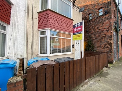 End terrace house to rent in Monmouth Street, Hull HU4