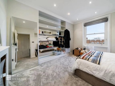 Flat for sale in Cadogan Square, Knightsbridge SW1X