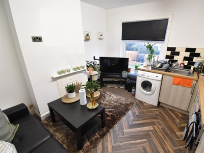 Flat to rent in Allesley Old Road, Coventry CV5