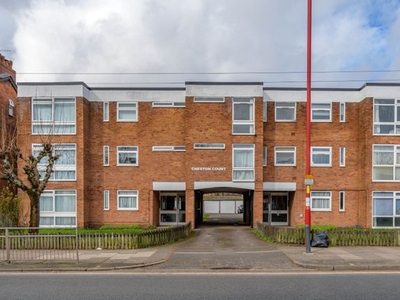 Flat to rent in Bristol Road South, Northfield, Birmingham, West Midlands B31
