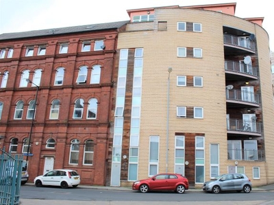 Flat to rent in Crown Lofts, Town Centre, Walsall WS2