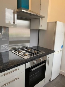 Flat to rent in Eastwood Road, Ilford IG3