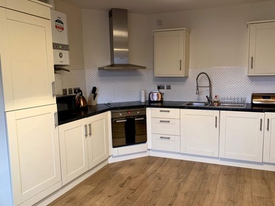 Flat to rent in Ednam Road, Dudley DY1