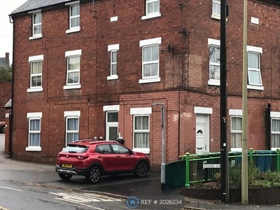 Flat to rent in Gate Square, Armitage, Rugeley WS15