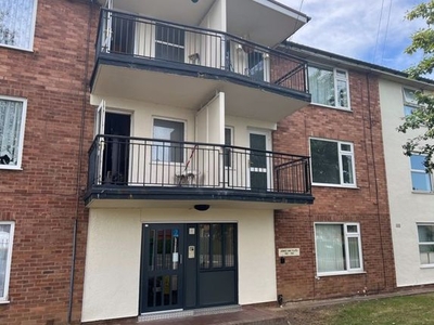 Flat to rent in James Way, Donnington, Telford TF2