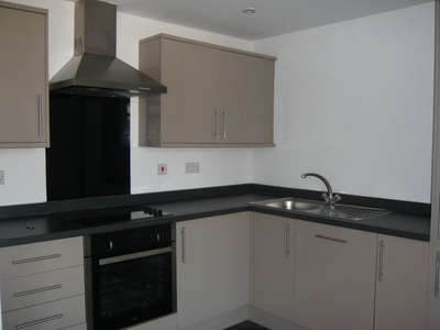 Flat to rent in Kings Arcade, St. Sepulchre Gate, Doncaster DN1