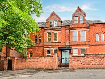 Flat to rent in Westcliffe Court, 45-47 Lenton Road, The Park NG7