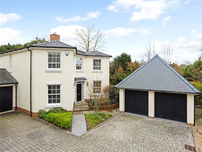 Link-detached house for sale in Elizabeth Place, Winchester, Hampshire SO22