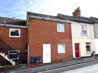 Maisonette to rent in Eastcott Hill, Town Centre, Swindon SN1