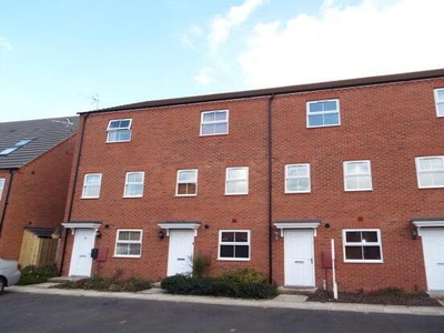 Property to rent in Priors Grove Close, Warwick CV34