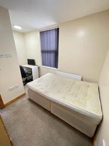 Room to rent in Dawlish Road, Birmingham B29