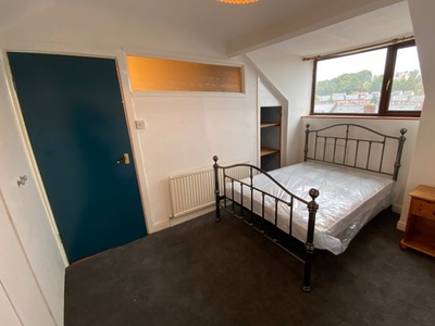 Room to rent in Wheldrake Road, Sheffield S5