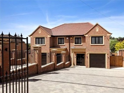 Town house for sale in Wash Hill Lea, Wooburn Green, High Wycombe HP10
