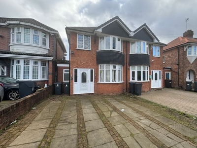 Semi-detached house to rent in 4 Duncroft Road, Birmingham B26