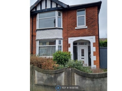 Semi-detached house to rent in Bedford Grove, Nottingham NG6