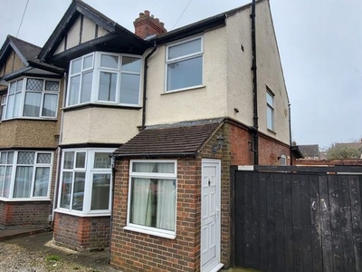 Semi-detached house to rent in Durham Road, Luton LU2
