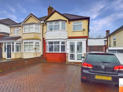 Semi-detached house to rent in Perry Hill Road, Oldbury B68